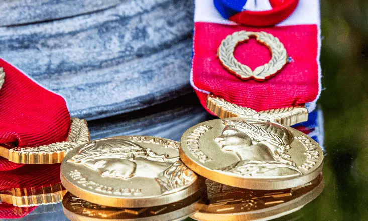Comment savoir si j’ai droit à la médaille d’honneur du travail